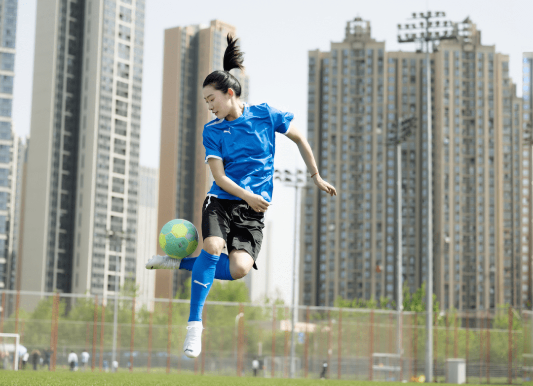 国际女足比赛中，中国队交出亮眼成绩