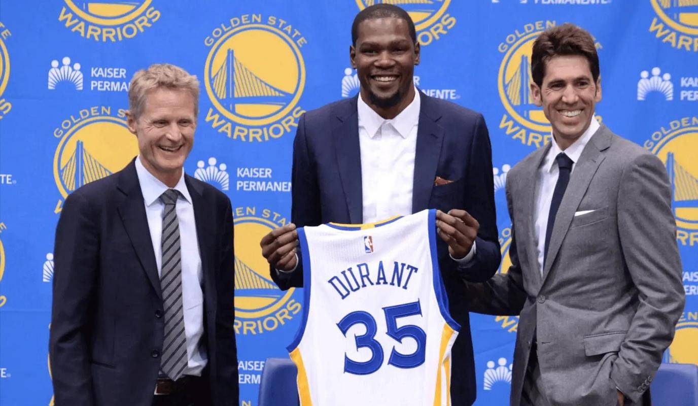 NBA赛季:杜兰特重返球场,为勇士队贡献实力 NBA赛季:杜兰特重返球场,为勇士队贡献实力