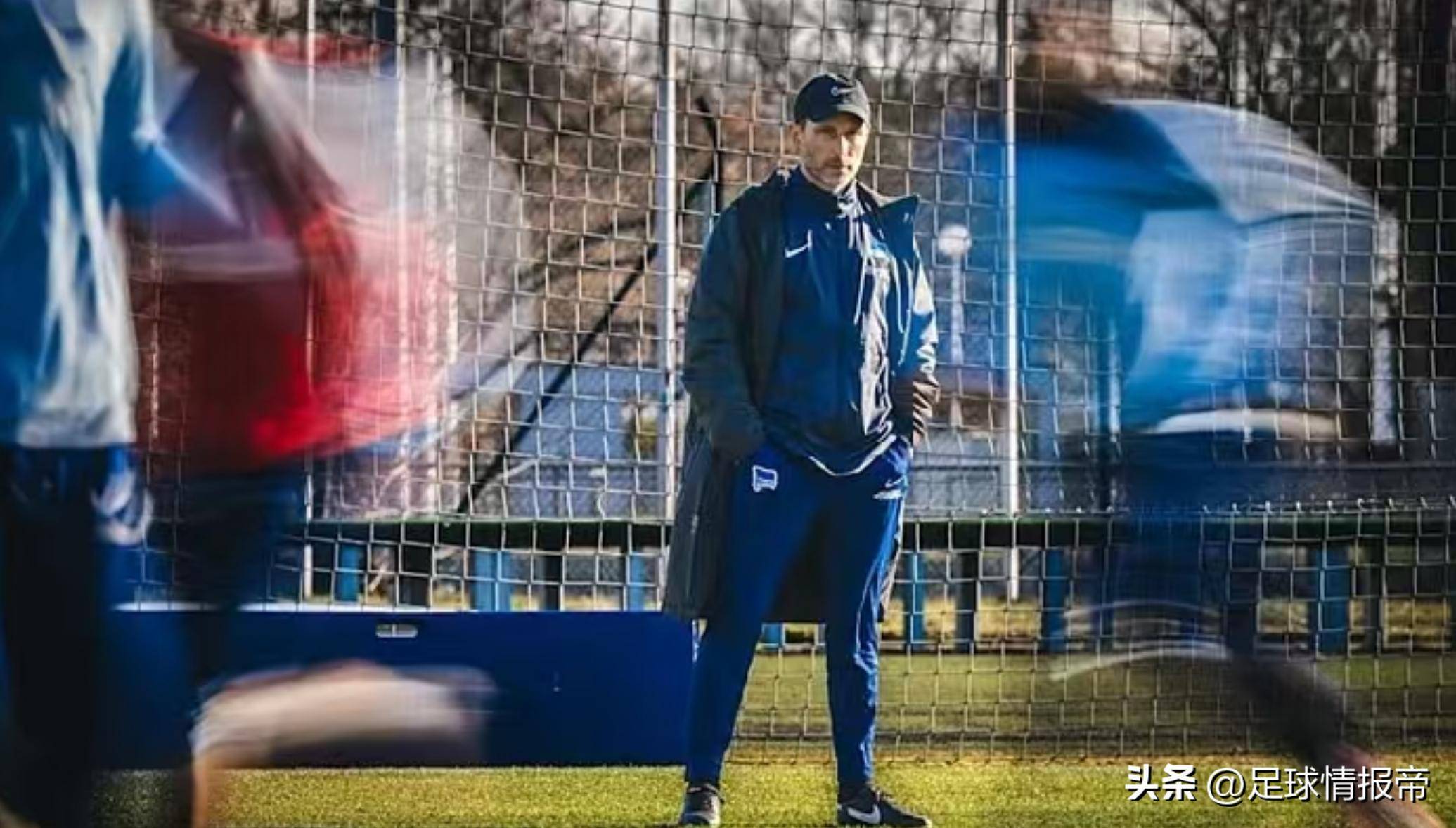 柏林赫塔后卫态度积极,防守稳固 柏林赫塔后卫态度积极,防守稳固