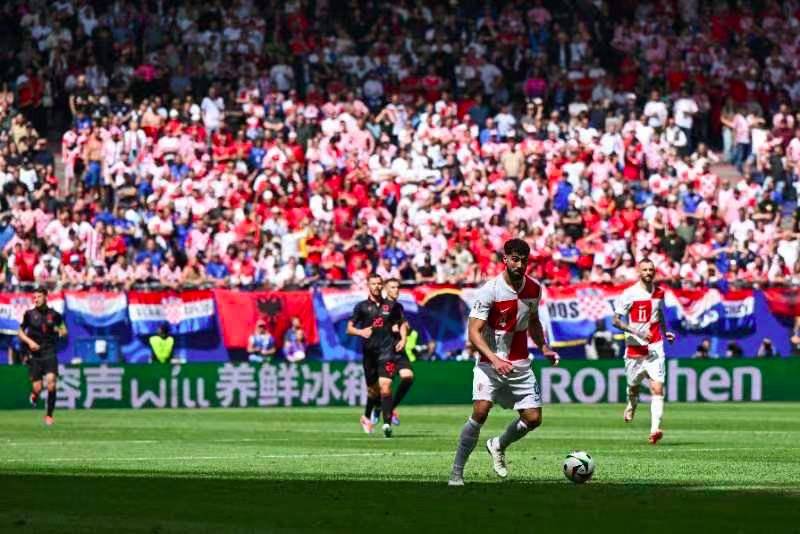 欧洲杯预选赛:意大利战平瑞典,提前出线 欧洲杯预选赛:意大利战平瑞典,提前出线