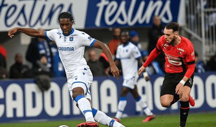 开云体育登录-亚眠在客场历经苦战，终于取得一场胜利的简单介绍