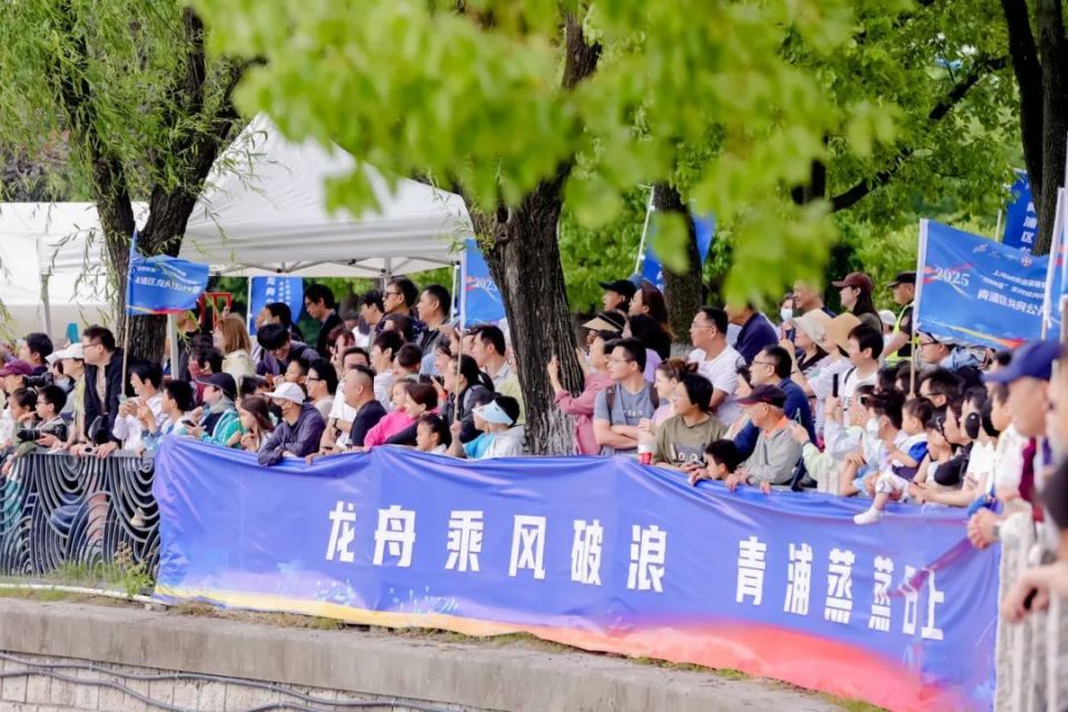 关于HKA碾压NS，Kanavi开启传奇时刻峡谷大战2025世界赛，让粉丝疯狂欢呼的信息