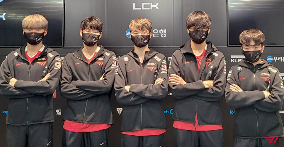 开云体育官网-DK横扫NS，Tarzan开启传奇时刻激烈交锋全球总决赛，引爆全场热议