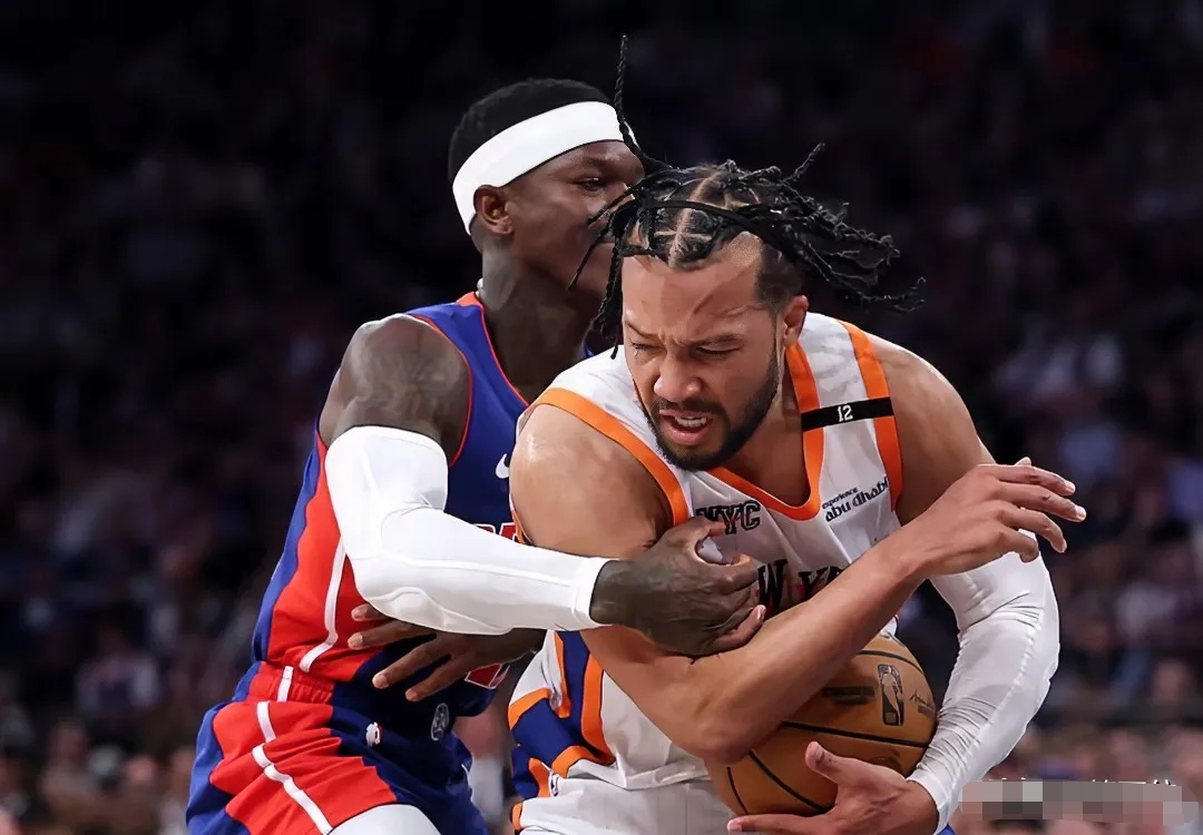 活塞队在主场报复对手,夺得胜利 活塞队在主场报复对手,夺得胜利