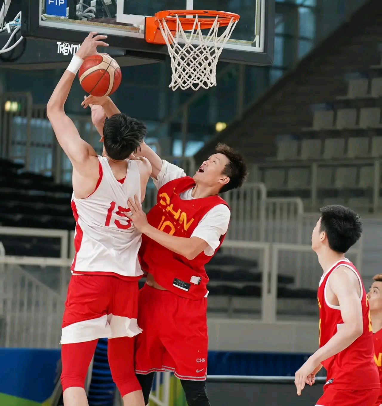 河北男篮球员抢下个人历史得分记录的简单介绍 河北男篮球员抢下个人历史得分记录的简单介绍