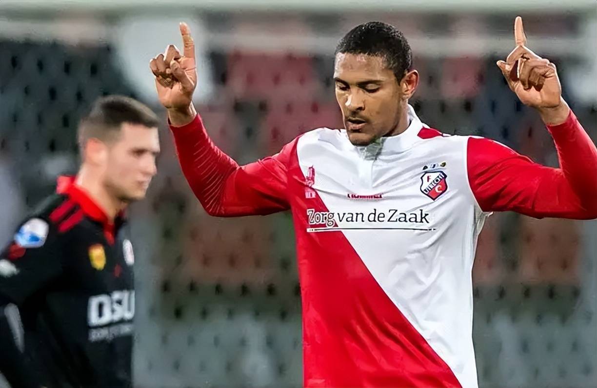 欧联杯资格赛强敌初现球队集结备战 欧联杯资格赛强敌初现球队集结备战